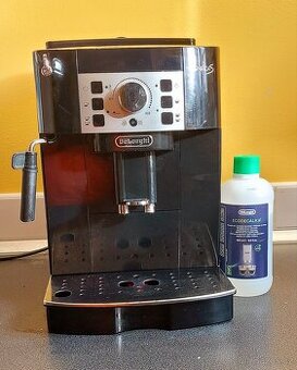 Kávovar DeLonghi Magnifica S