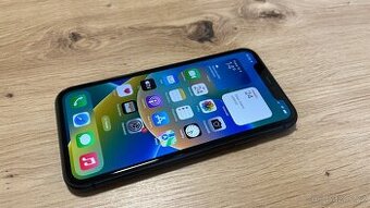 Apple iPhone 11 128GB, příslušenství, 3900Kč