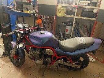 Suzuki gsf 600