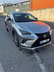 Lexus NX300h