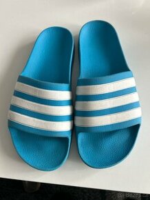 Adidas nazouvaky 38vel