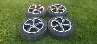 Ford Focus - 7,517 disky, 205/50 R17 pneu.