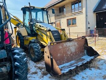 Predám Traktorbáger Komatsu WB93R, rv 2005