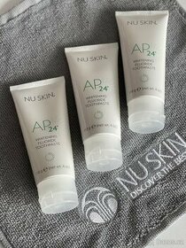 Bělící zubní pasty Whitening Toothpaste