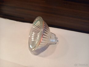 Dura halogen žárovka 12V/25W a 35W MR16 36°-10kusů