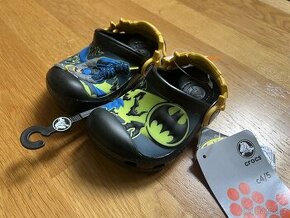 CROCS Batman CC Kids ve velikosti EUR 19/21 (C4/5)