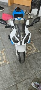 Dětská elektrická motorka BMW S 1000 RR