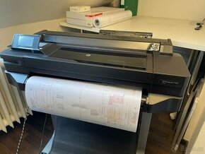 Plotter HP DesignJet T520 (24“) na stojanu + zásoba HP ink c