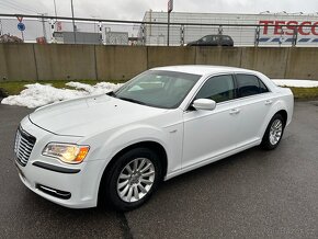 Chrysler 300C 3.6 PENTASTAR 2014 najeto 82.000 km