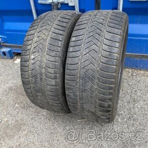 Zimní pneu 235/45 R18 98V Pirelli 7-7,5mm