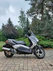 YAMAHA 125 X-MAX