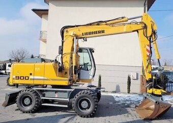 Liebherr A900