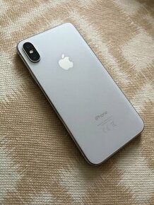 Iphone X na díly - 1