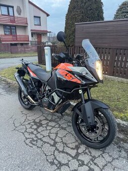 KTM 1050 Adventure