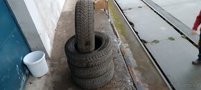 Pneu 195/65/15 zimní Michelin