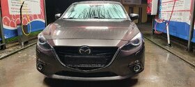 Mazda 3 2.0 Revolution Top, adaptivní tempomat