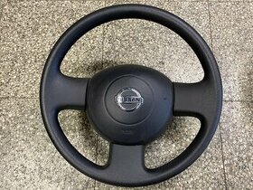 Volant na Nissan Micra K12