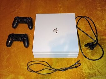 PS 4 PRO