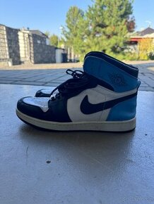 NIKE AIR JORDAN - 1