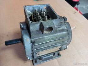 patkový elektromotor 250W,380/220V,1380ot./min