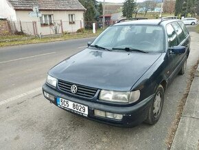 VW Passat Variant