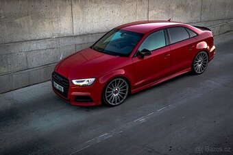 Prodam Audi S3 2017 Facelift v barve Tango Red