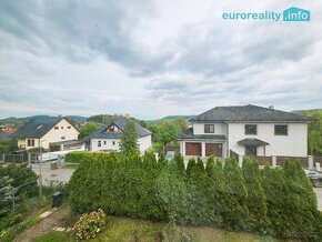 Prodej, byt 3+kk se zahradou 356 m2, Beroun - 1