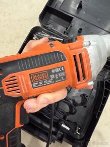 Vrtačka Black & Decker 800W