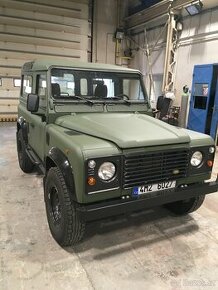 Land Rover Defender 90