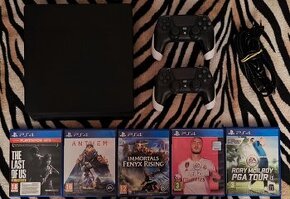 VÁNOCE - PLAYSTATION 4, DVA NOVÉ BEZDRÁTOVÉ OVLADAČE A HRA