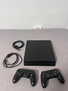 Ps4/PlayStation4 500 GB slim+2 ovladače a Ps vr,kamera