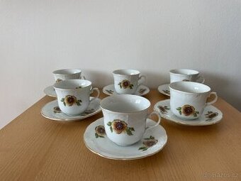 Porcelánový set s květinou