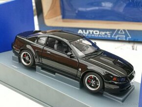 Ford Mustang 2004 1:18 AutoArt