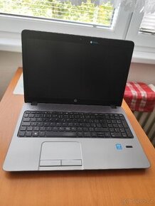 Notebook HP - Výborný stav- /i5ú8gb ram/SSD/Win10