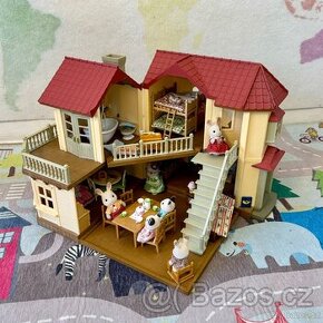 Sylvanian Families - rozkládací dvoupatrový domeček