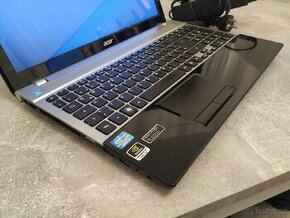 Acer Aspire V3-571G - 1