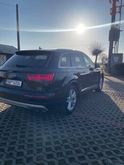 Audi Q7, 3.0 tdi, odsávaná kůže, Webasto, tablety