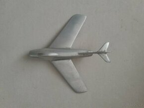 MiG model hlinikový