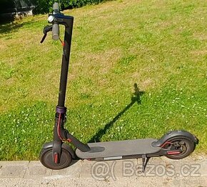 Elektrokoloběžka Mi Electric Scooter M365 - 1