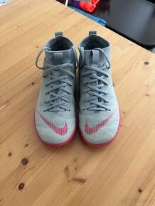 Šedé dětské sálovky Nike vel. 32, stélka 20 cm - Chvaletice