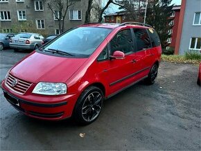 Volkswagen sharan 2.0 TDI 103 kw 2008 7 míst