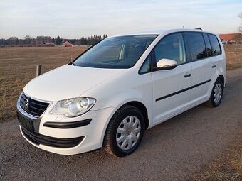 VW Touran 1.9 Tdi 66kw Conceptline, 7 Míst