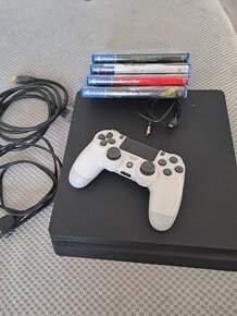 Ps4 500gb nová mechanika, vyčištěno, přepastováno - 1