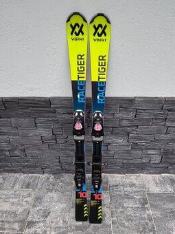 Prodám juniorské slalomové lyže Volkl SL 10, 131 cm