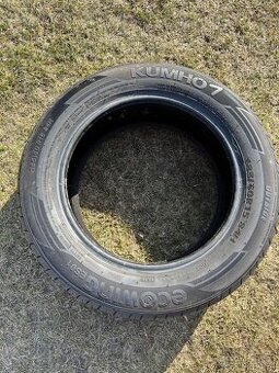 Pneu 185/60 R15