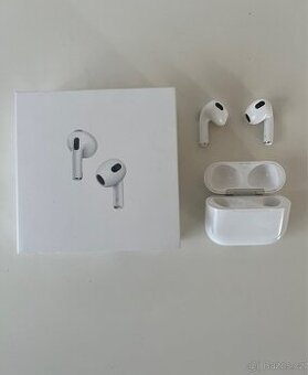 Apple AirPods (3. Generace) + KOMPLET BALENÍ