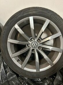 Alu kola R18, 235/45, original VW Passat vcetne letnich pneu - 1