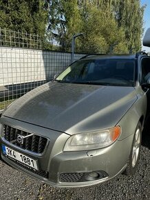 Volvo V70 D5 136kw - 1