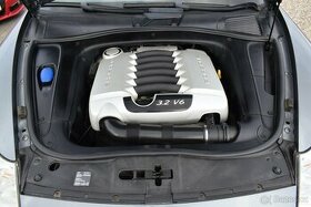 Porsche Cayenne 3,2 - motor