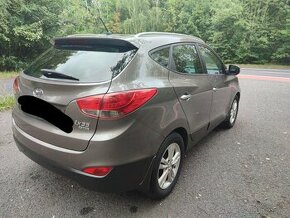 Hyundai IX 35 1.7 CRDI Servisní kniha - 1